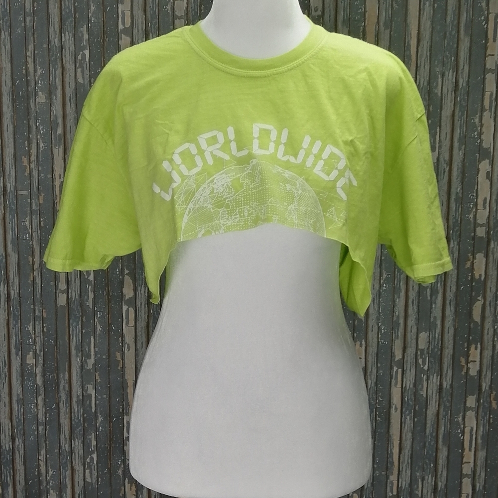 Pretty Little Thing Crop Top Size Medium